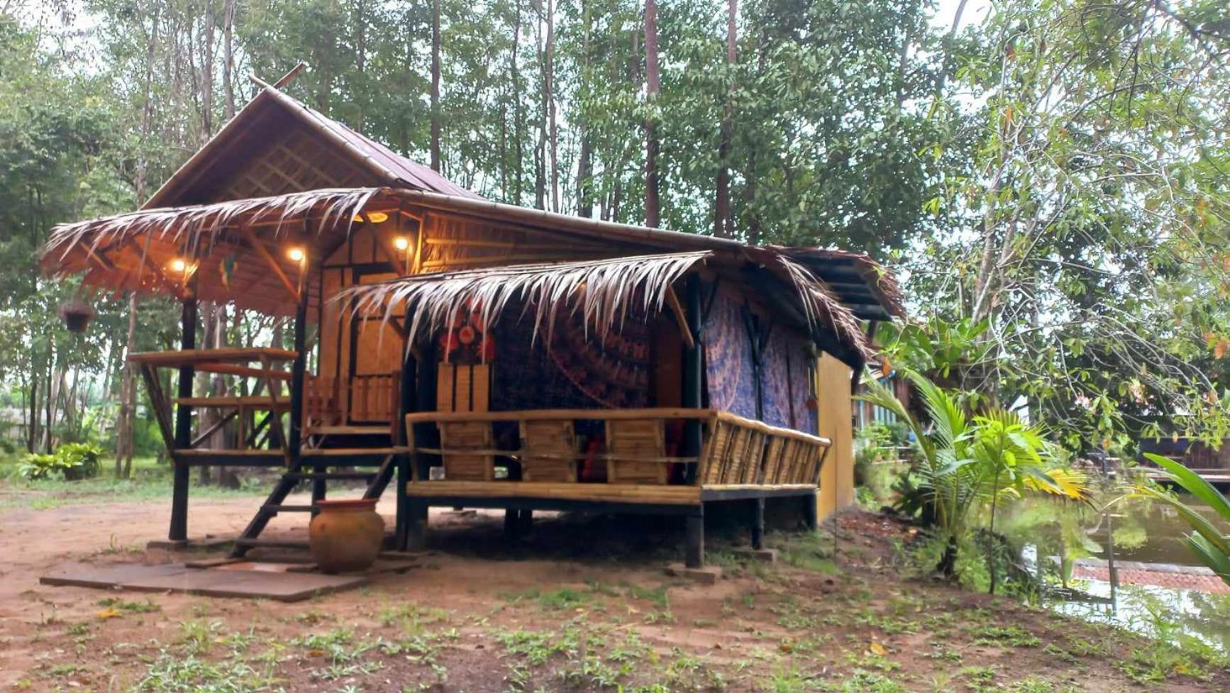 Bar Horizon Hostel 춤폰 외부 사진